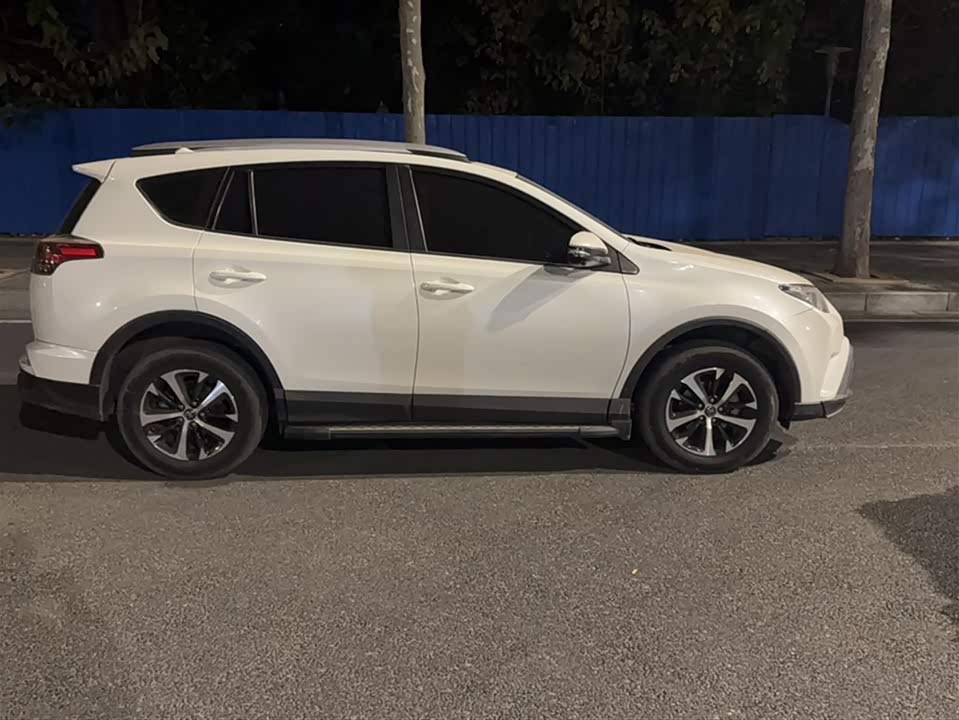 Toyota RAV4 Rongfang