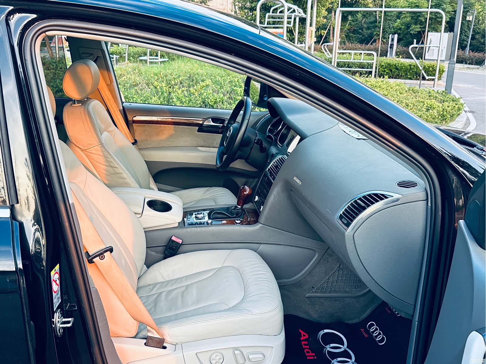 Audi Q7, 2008 8