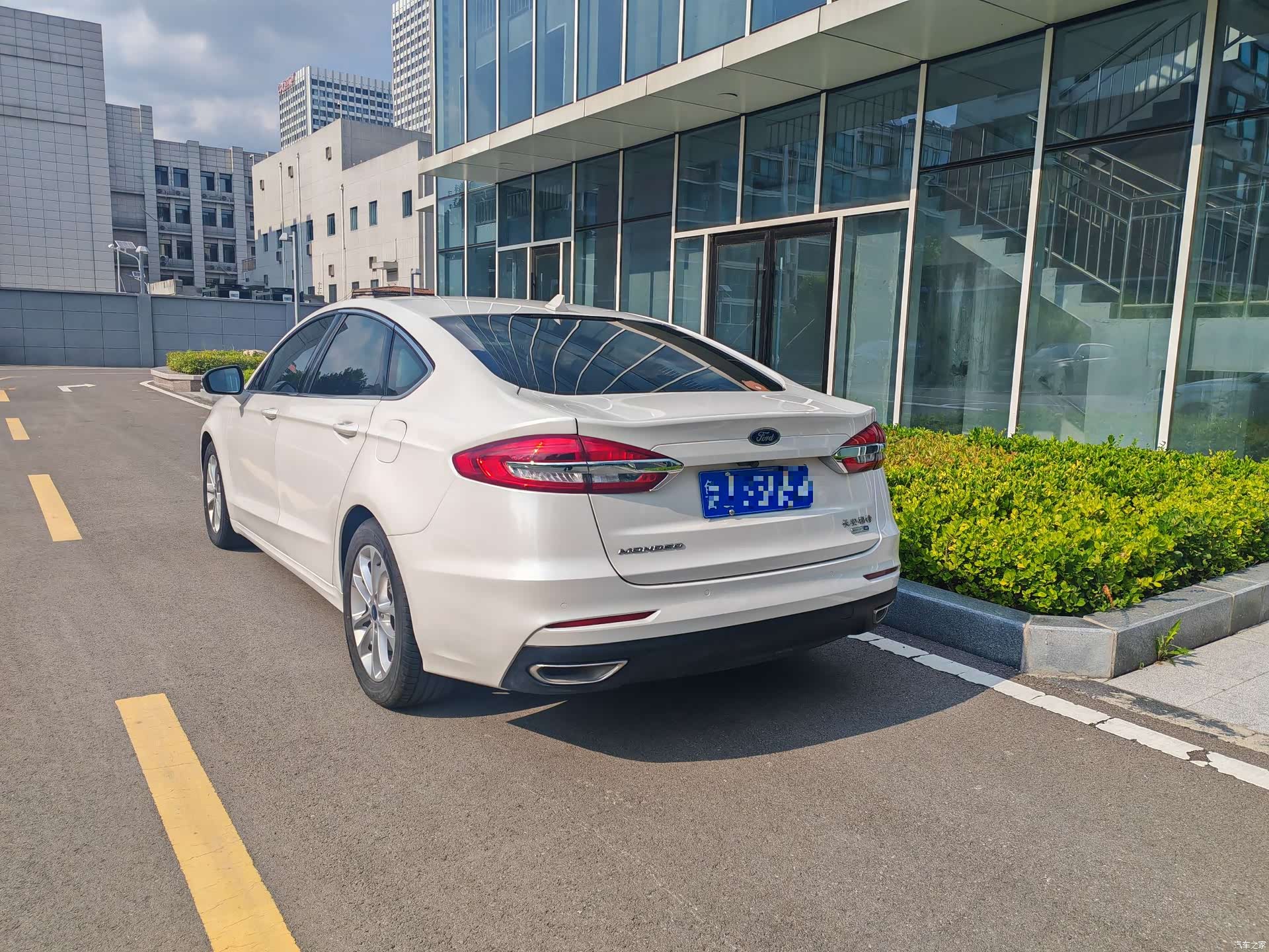 Ford Mondeo, 2021 4