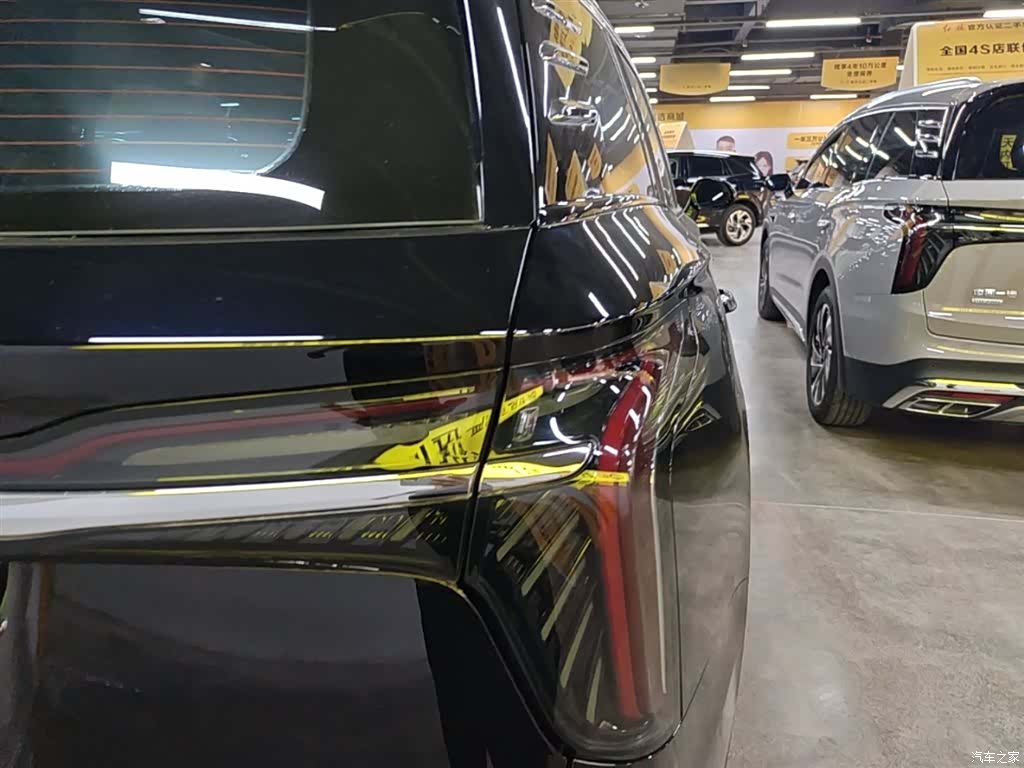 Hongqi HS7, 2024 8