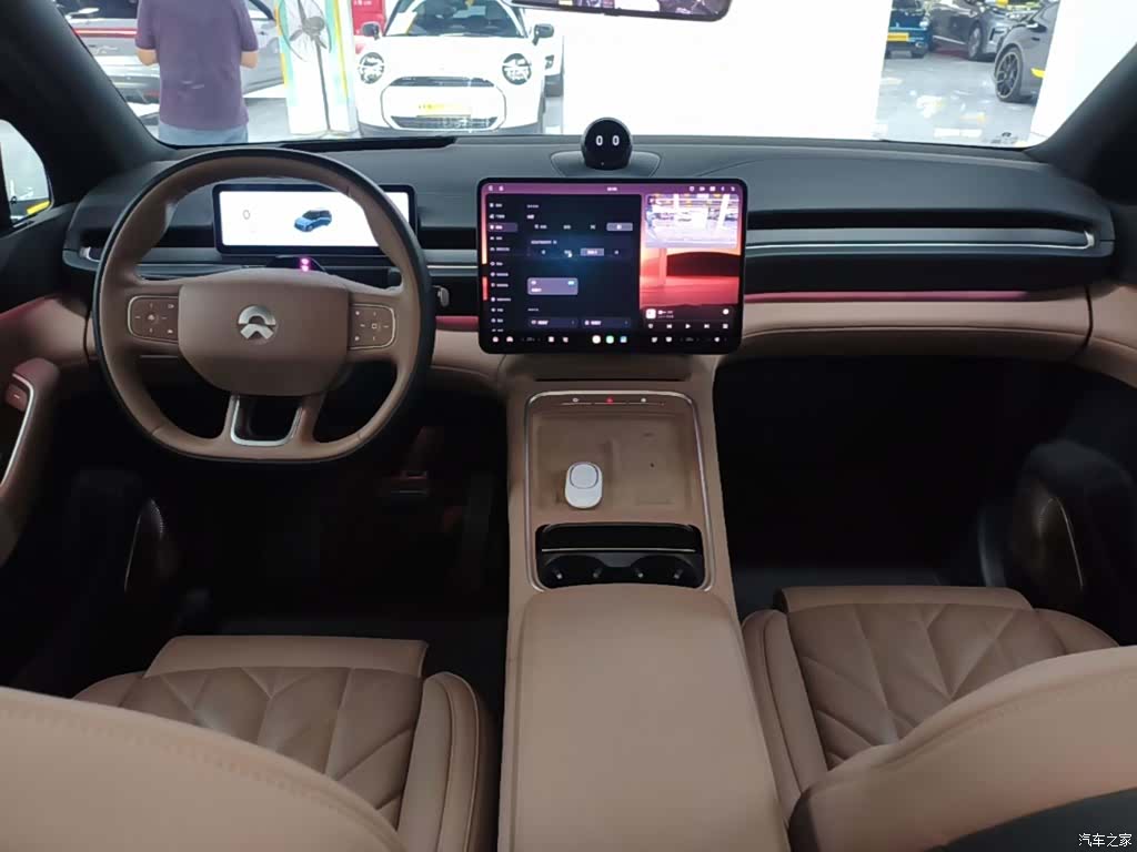 NIO ES6, 2025 10