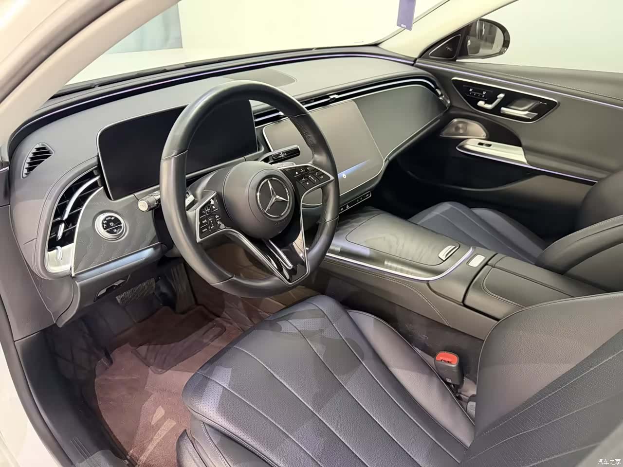 Mercedes-Benz E-Class, 2024 9