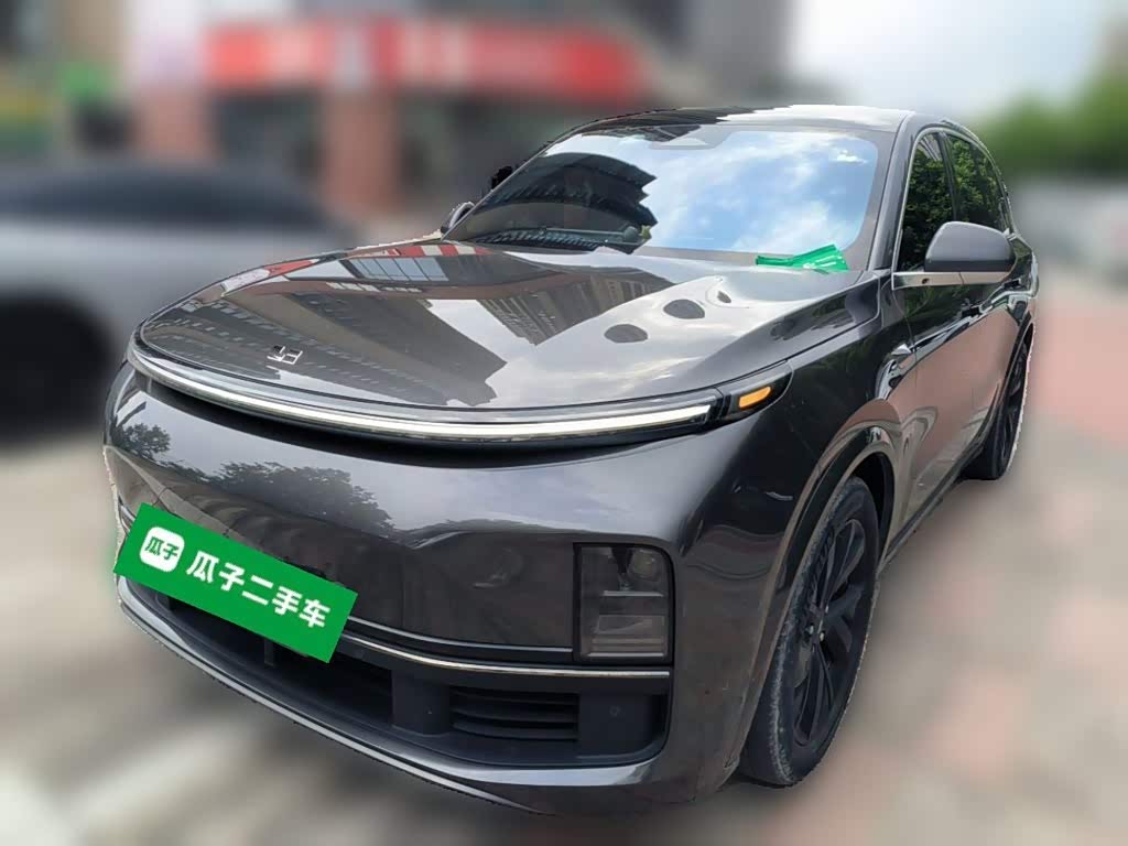 Li Auto L8