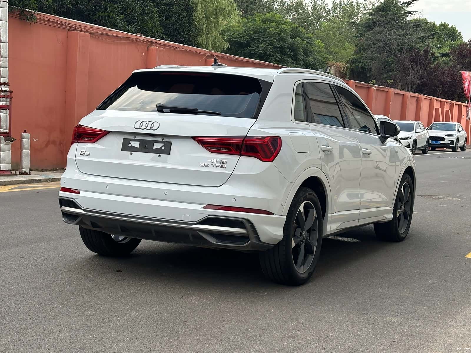 Audi Q3, 2023 4