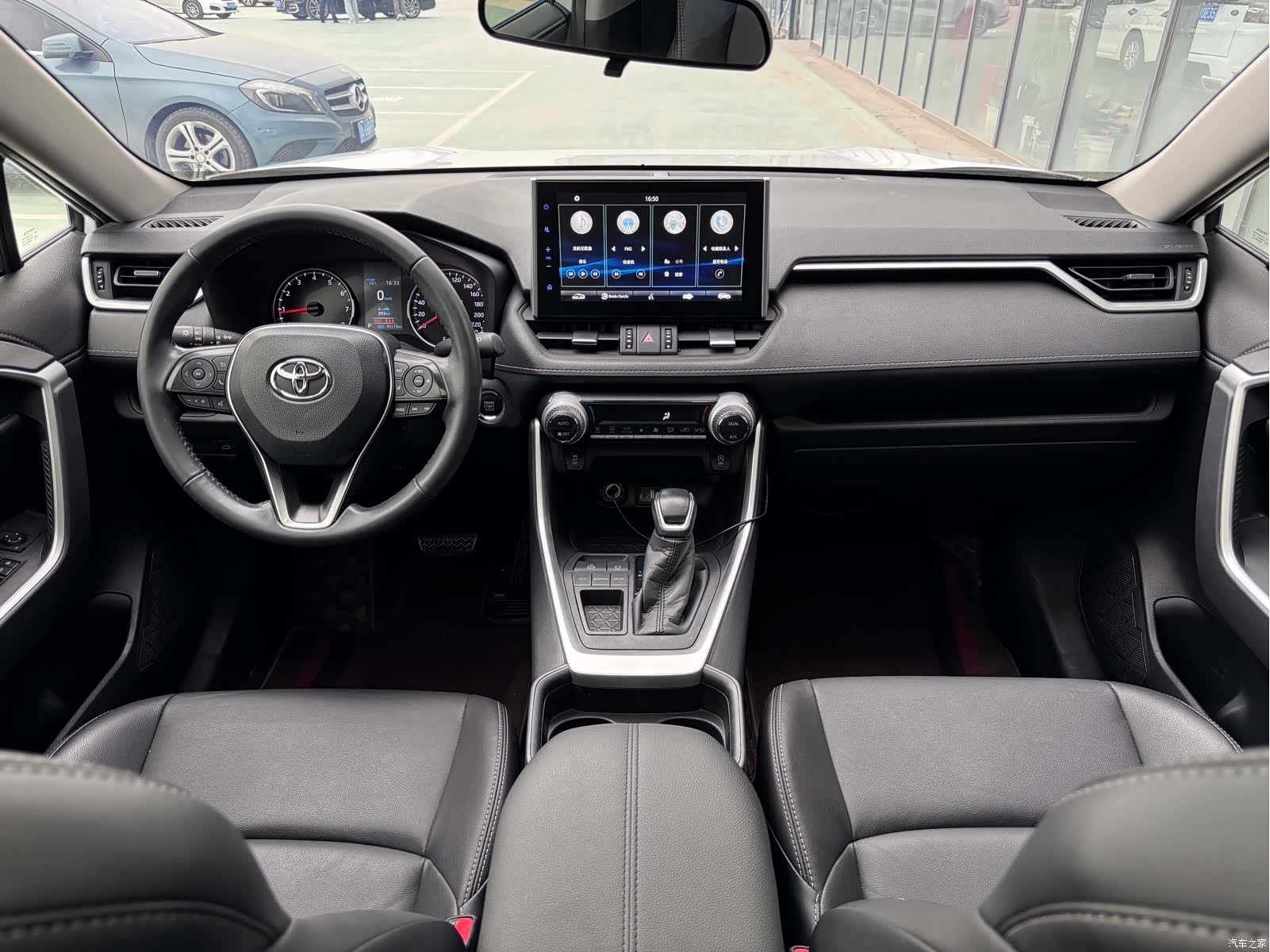 Toyota Wildlander, 2021 8
