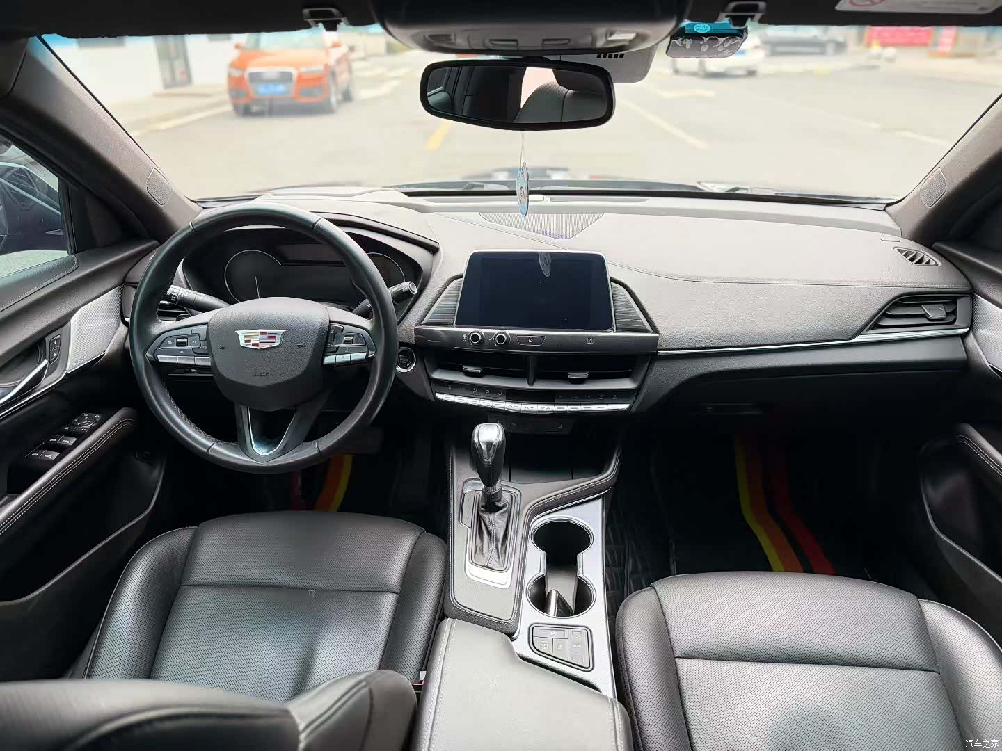 Cadillac CT4, 2022 все фото