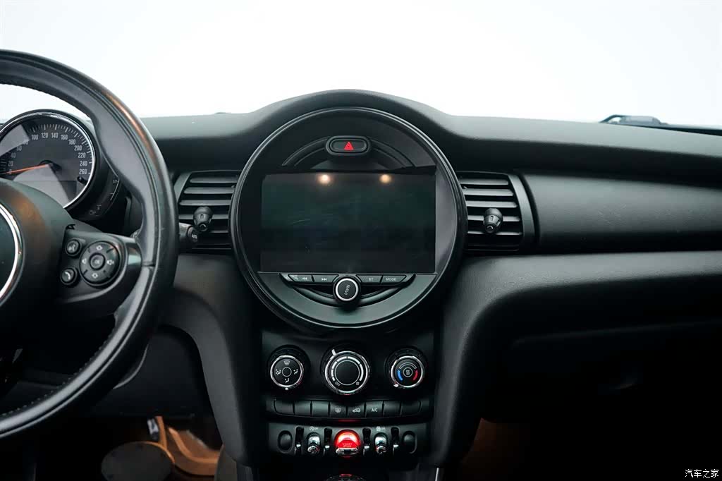Mini ONE, 2018 17