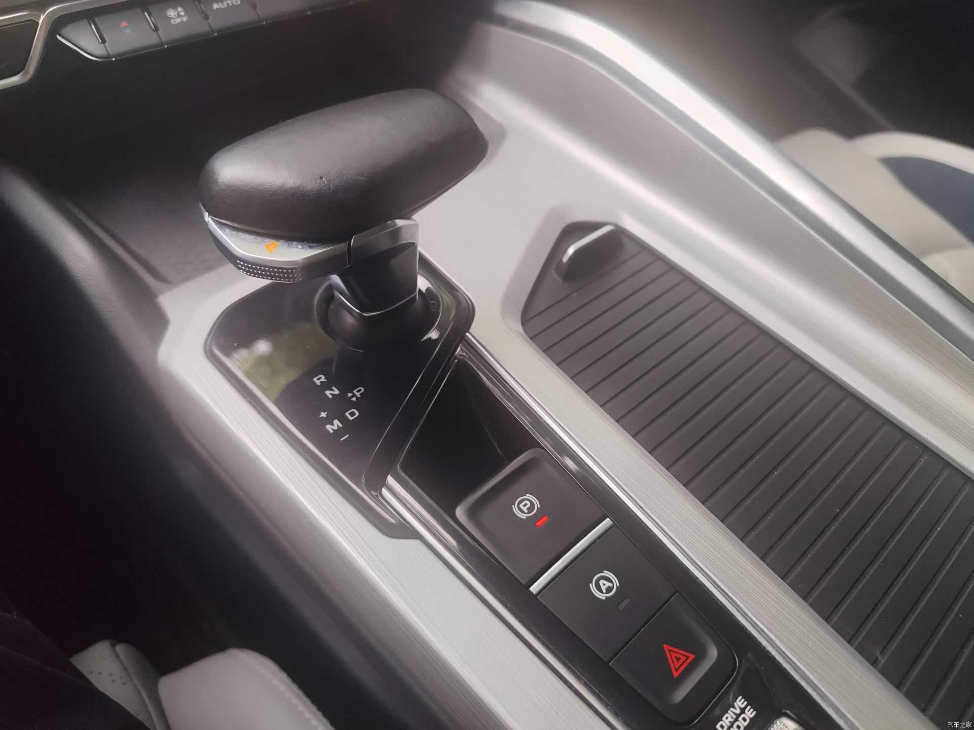 Geely Preface, 2022 19