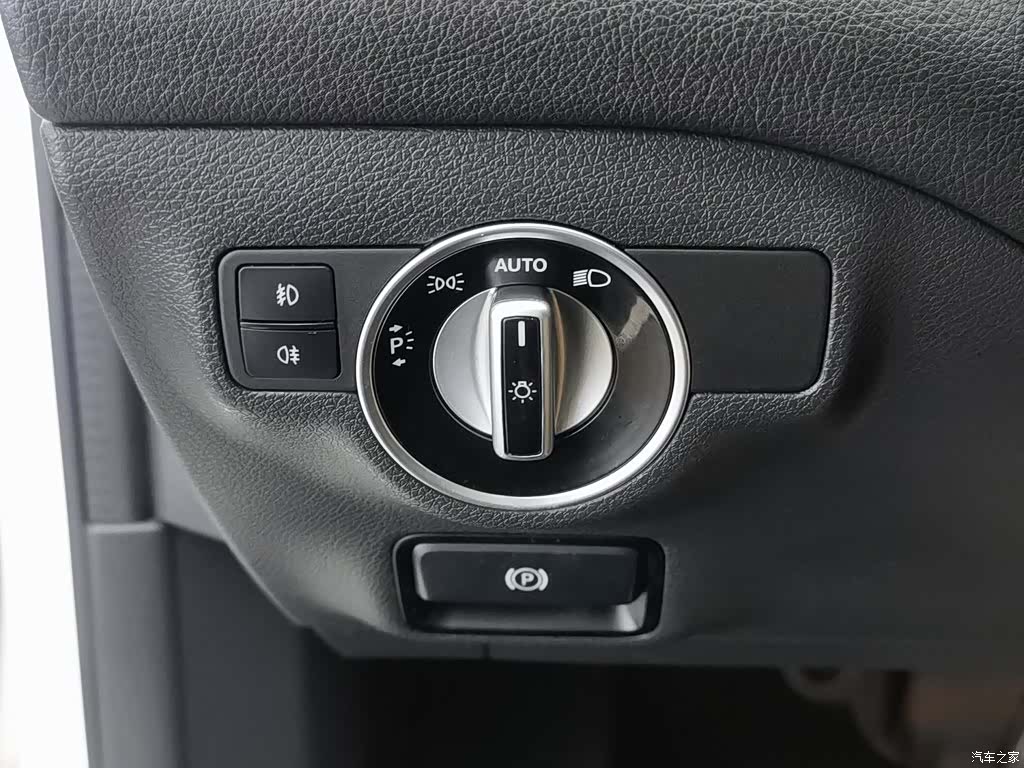 Mercedes-Benz GLA, 2015 21