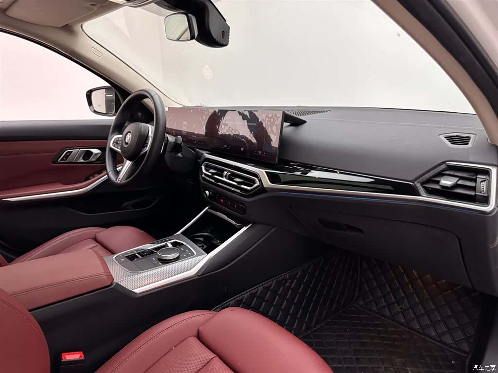 BMW 3 Series, 2023 11