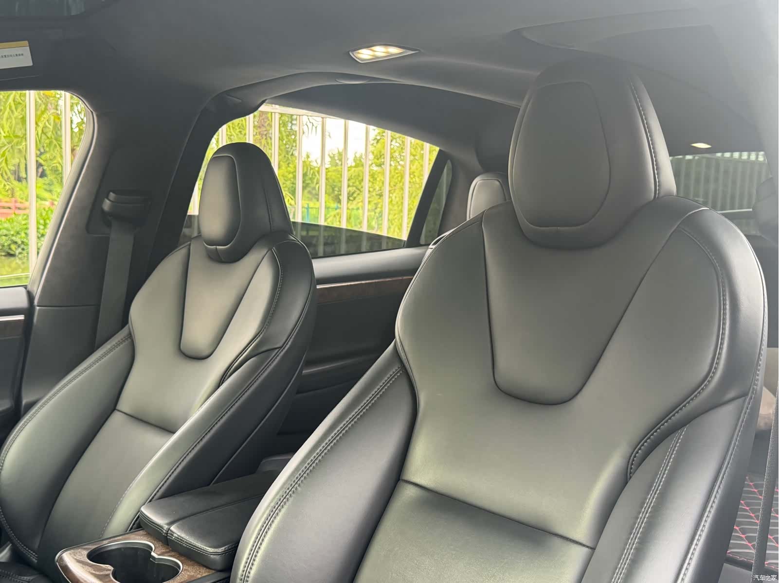 Tesla Model X, 2020 9