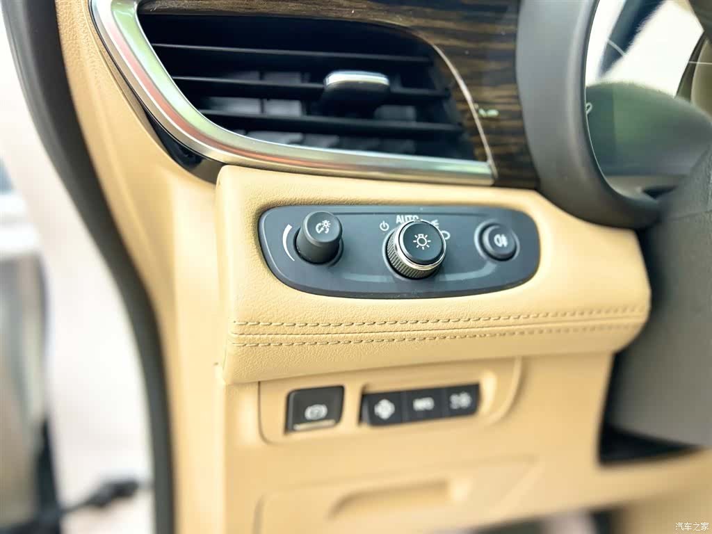 Buick GL8, 2019 11