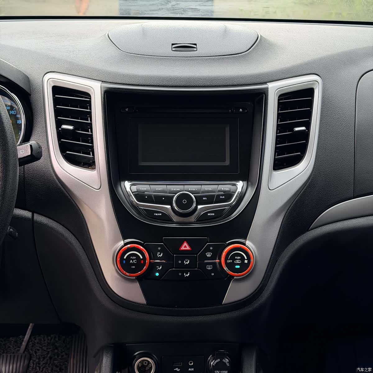 Changan CS35, 2013 18