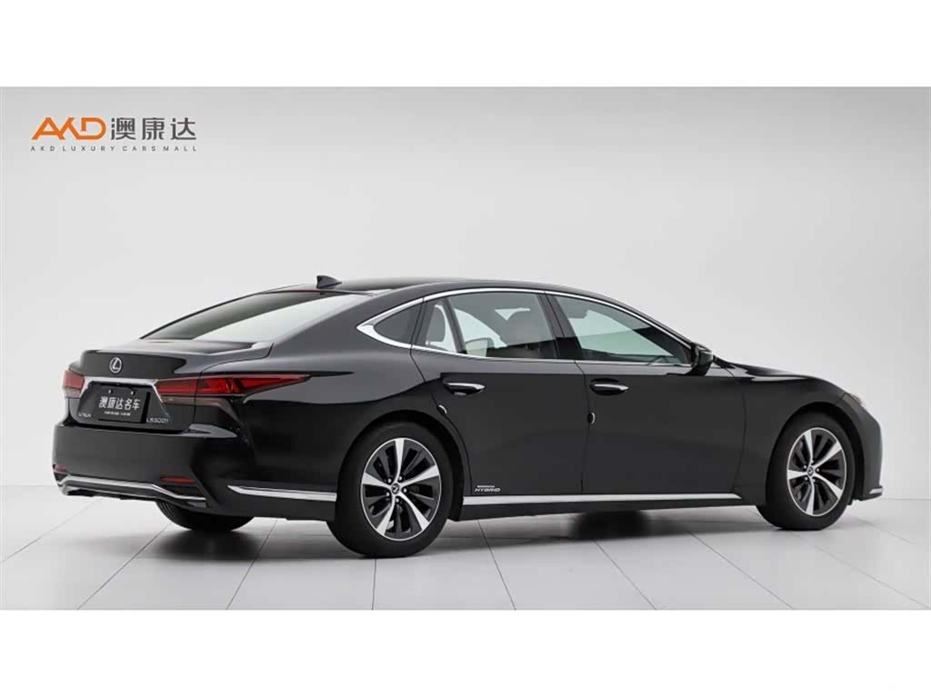 Lexus LS, 2021 3