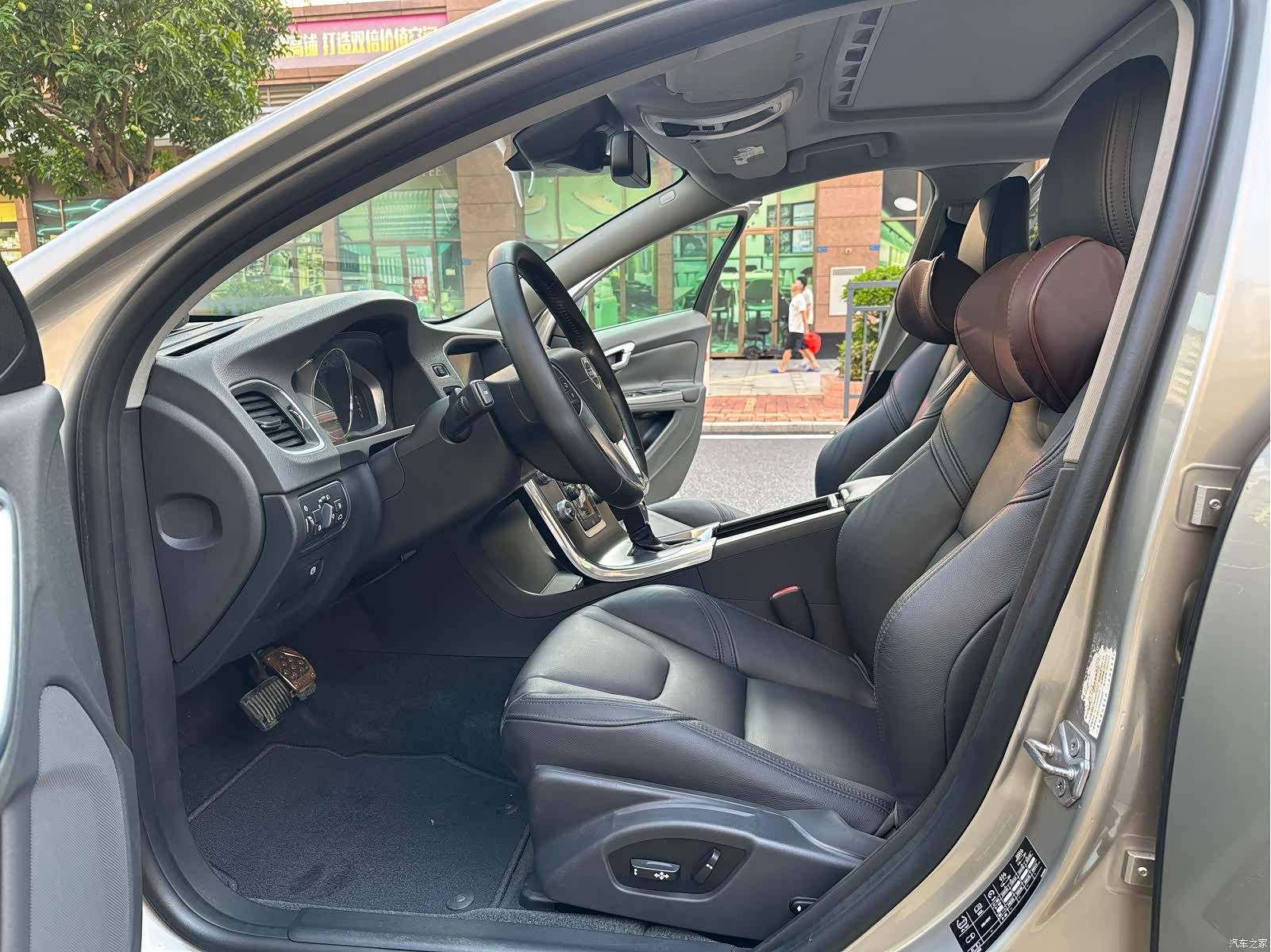 Volvo S60, 2015 4