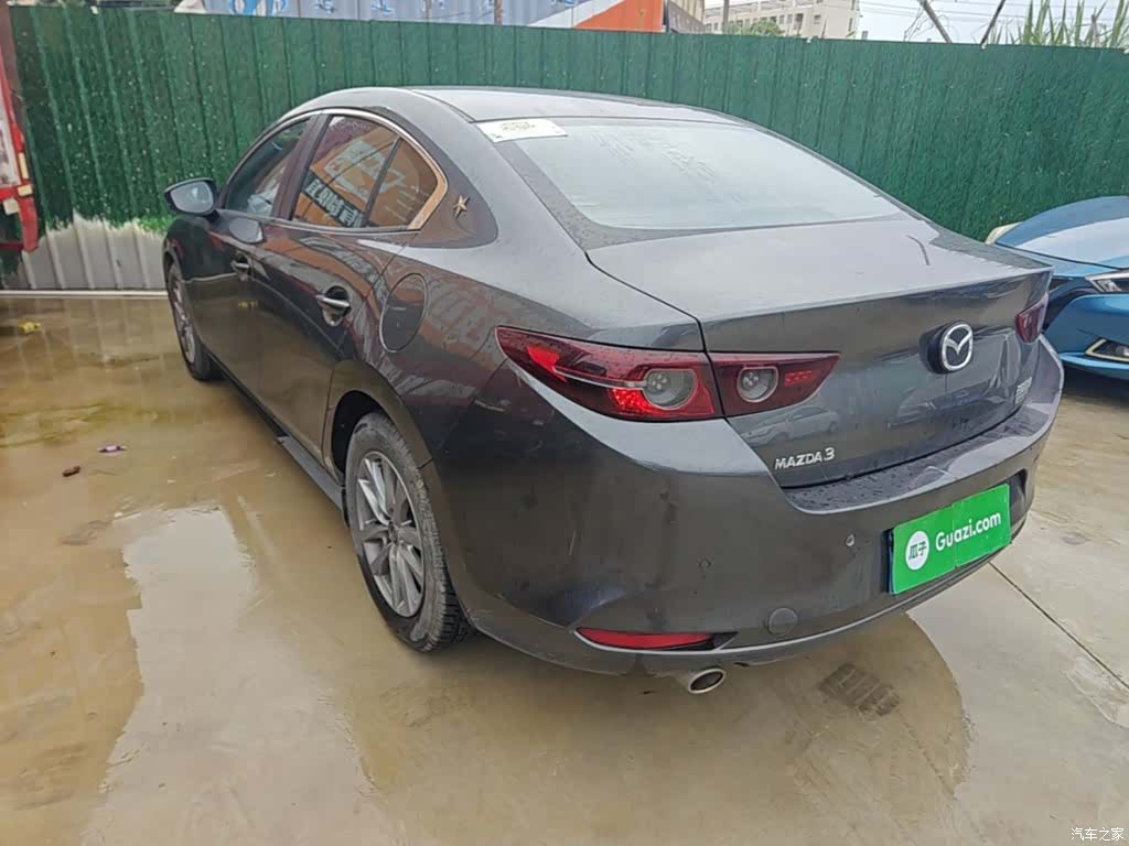 Mazda Mazda3, 2023 все фото