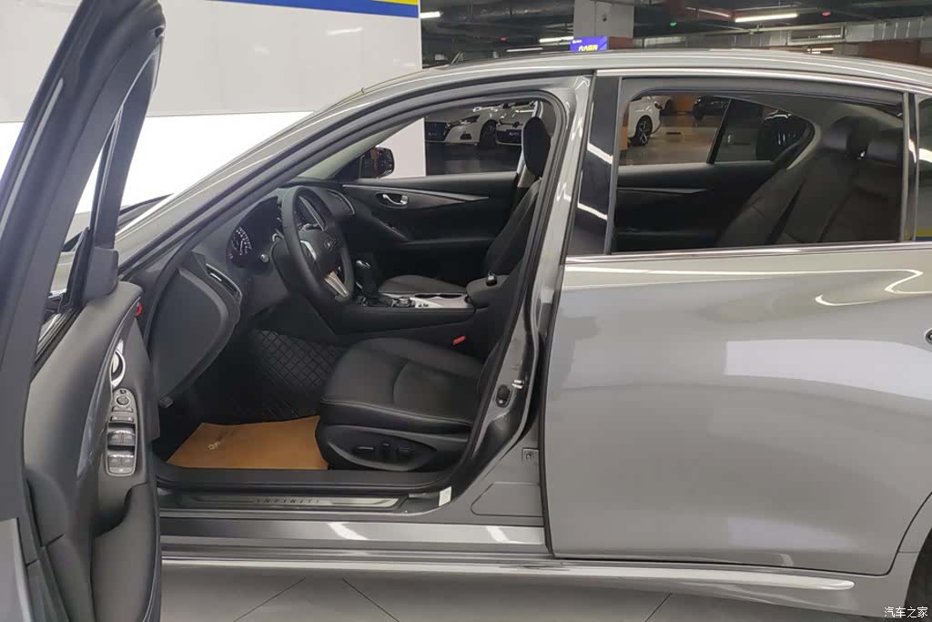 Infiniti Q50L, 2024 9