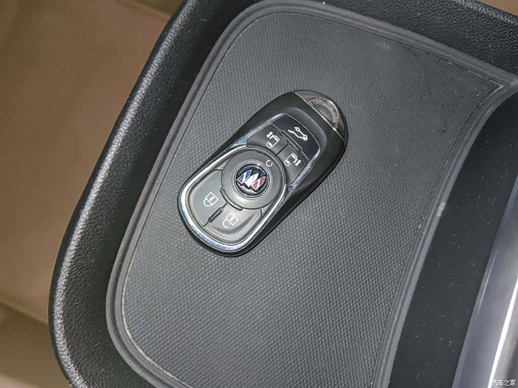 Buick GL8, 2021 9
