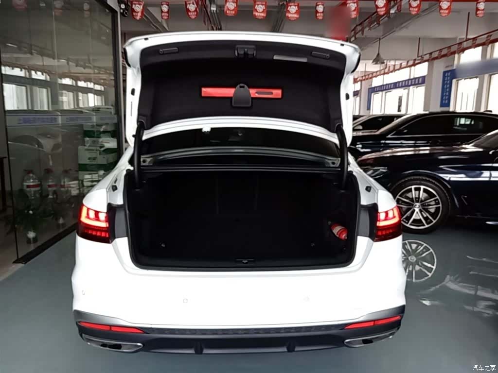 Audi A4L, 2024 19