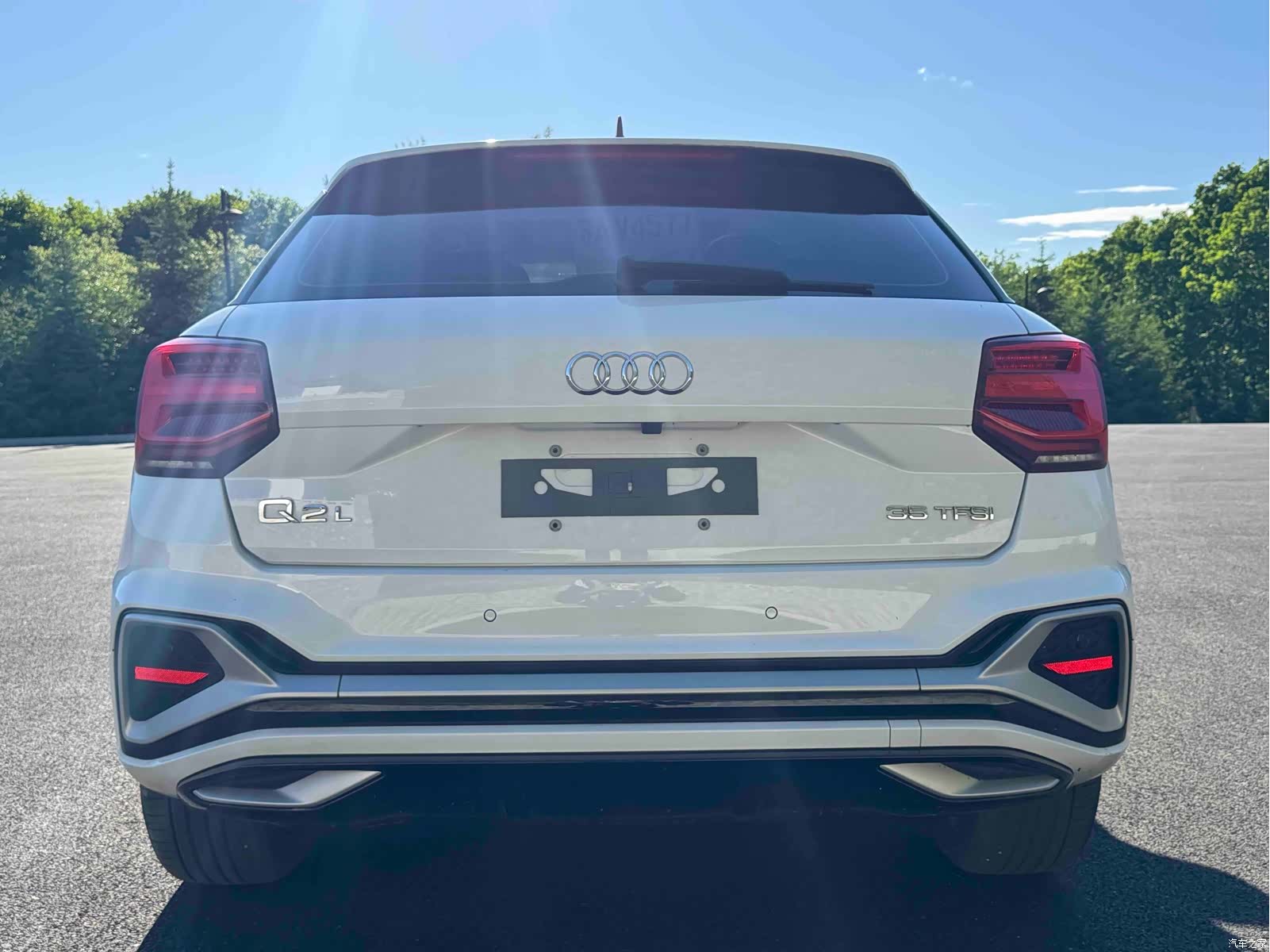 Audi Q2L, 2021 все фото