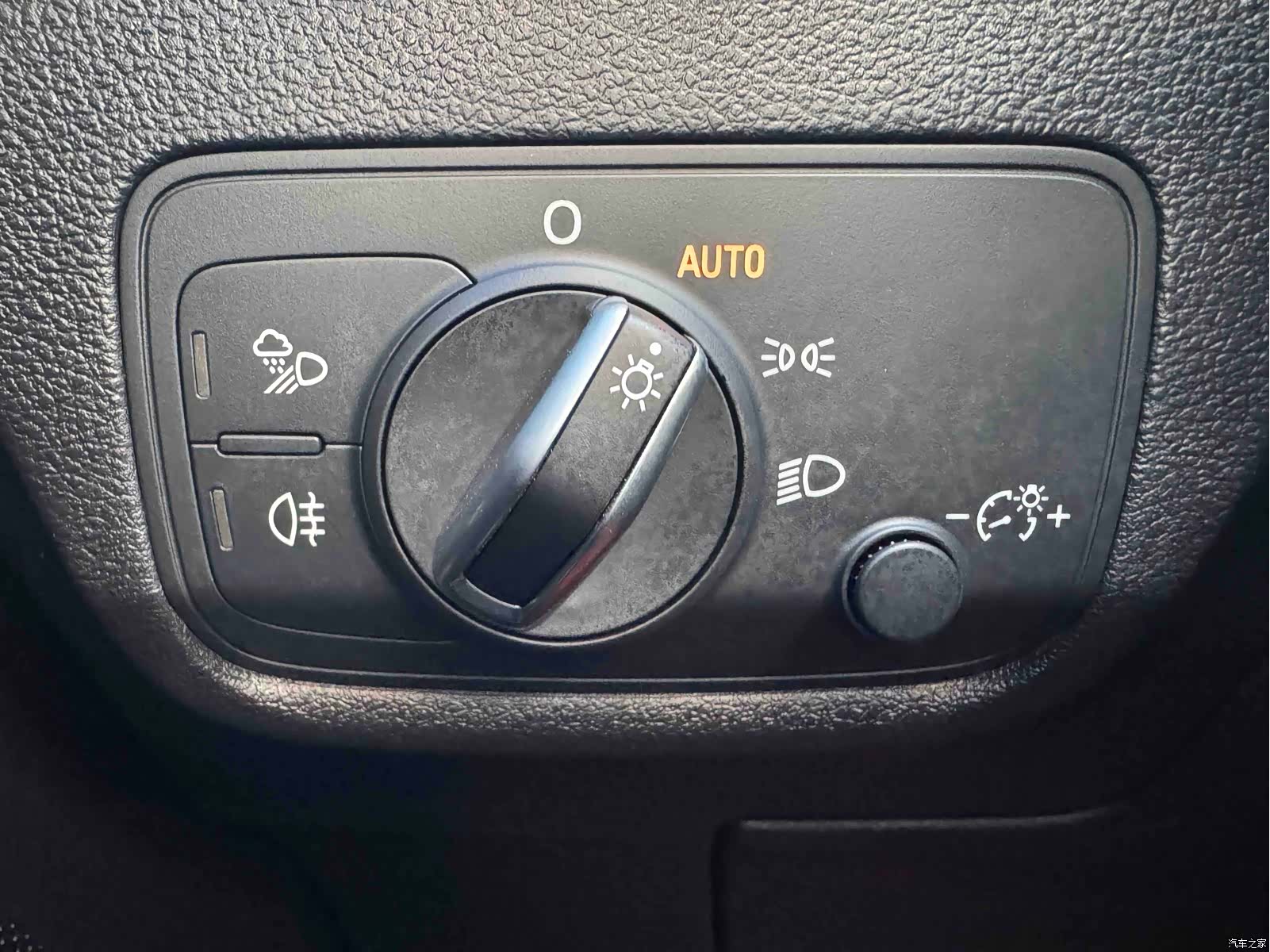 Audi Q2L, 2021 12
