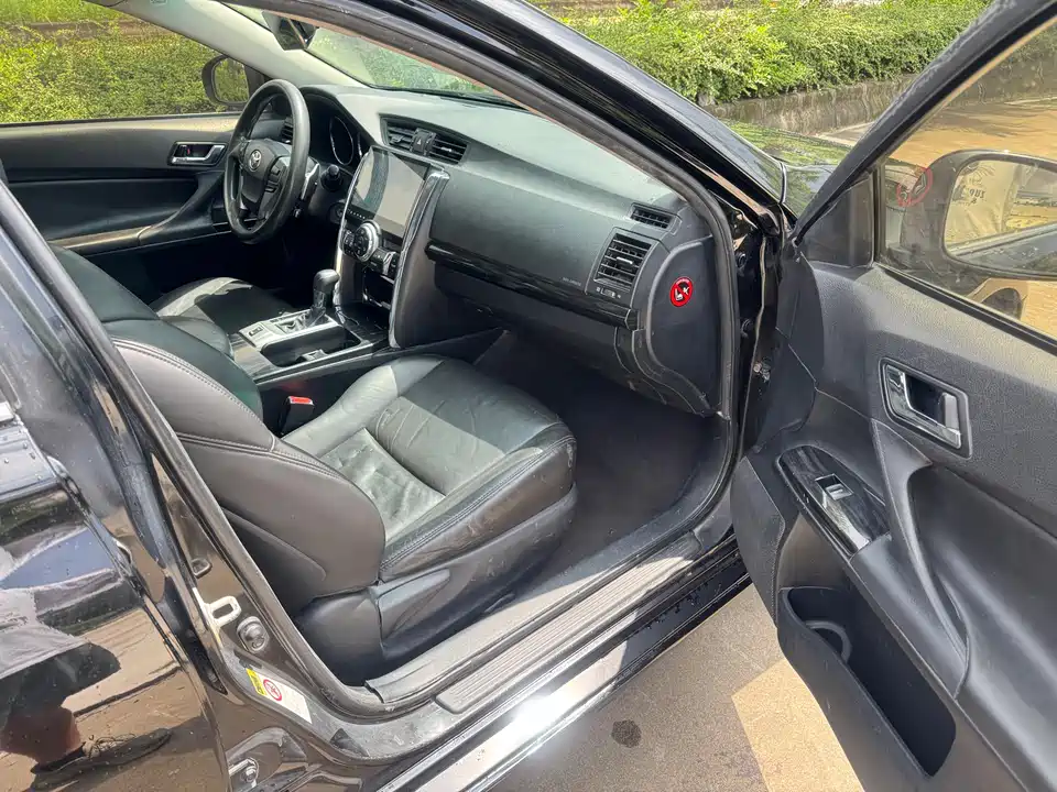 Toyota Reiz Toyota Reiz