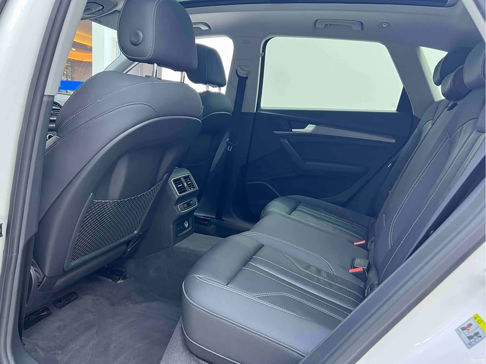 Audi Q5L, 2022 9