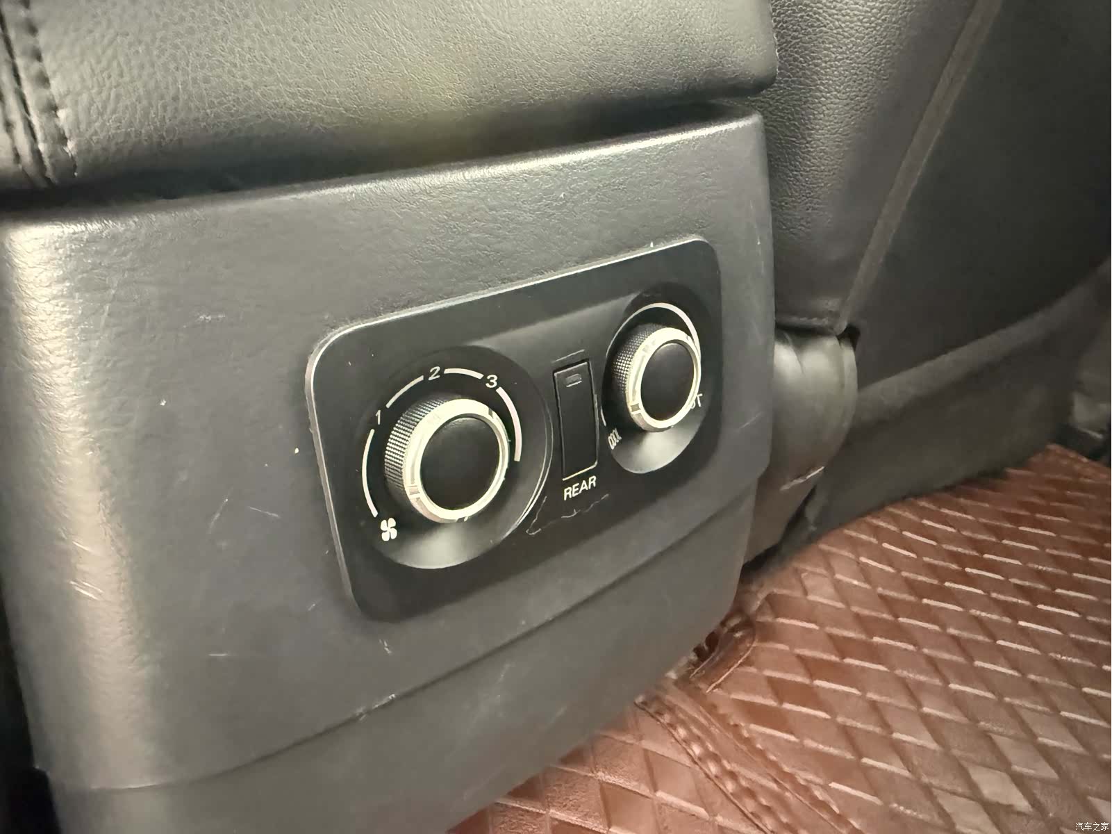 Mitsubishi Pajero, 2017 18