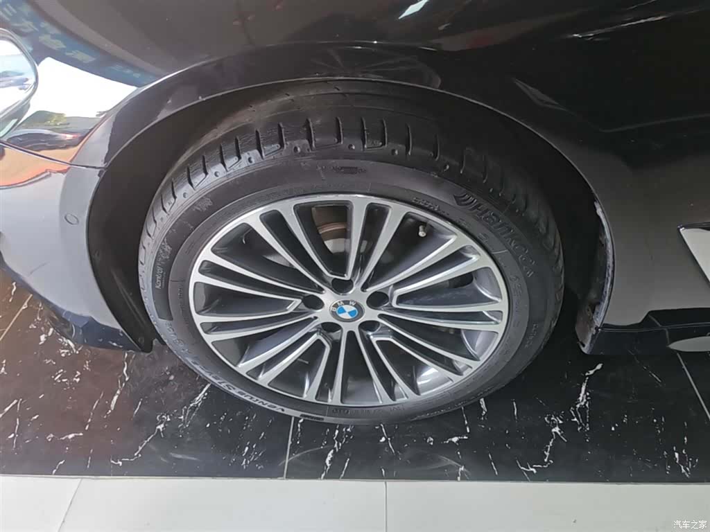 BMW 5 Series, 2018 23