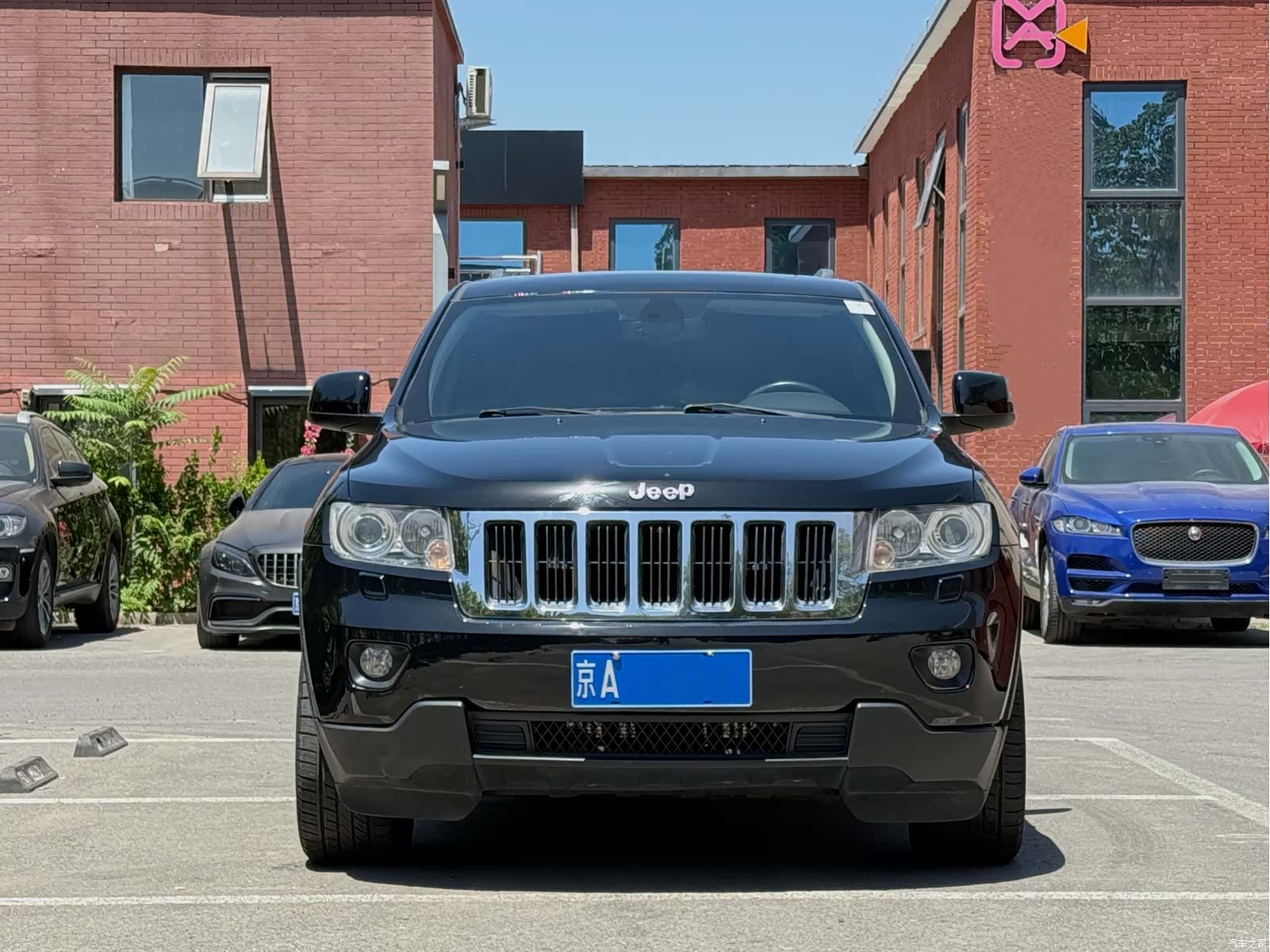 Jeep Grand Cherokee, 2012 3