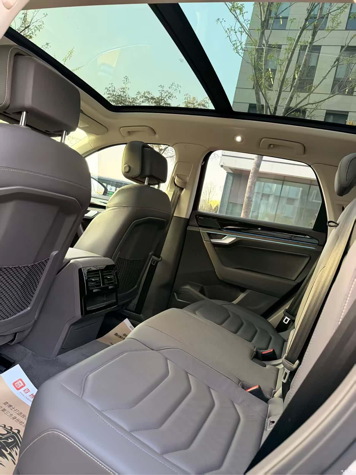Volkswagen Touareg, 2020 10
