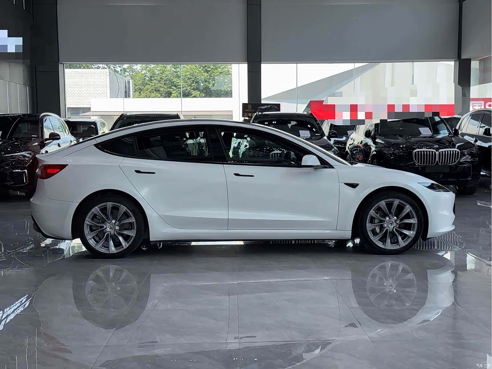 Tesla Model 3, 2023 3