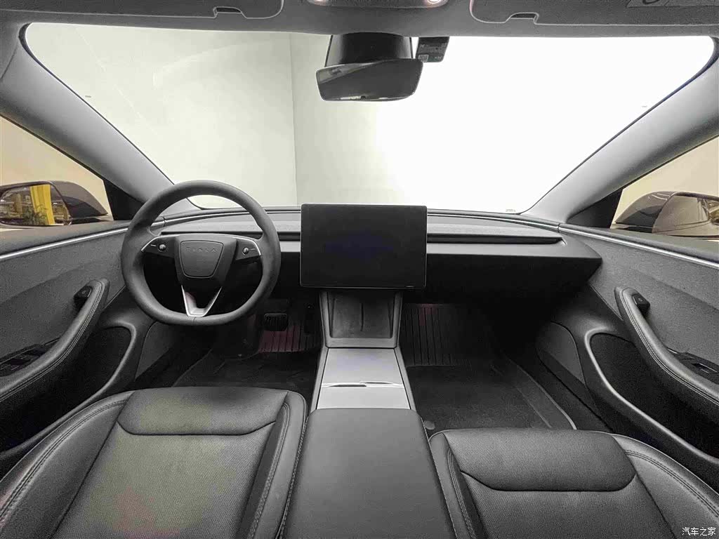 Tesla Model 3, 2024 8
