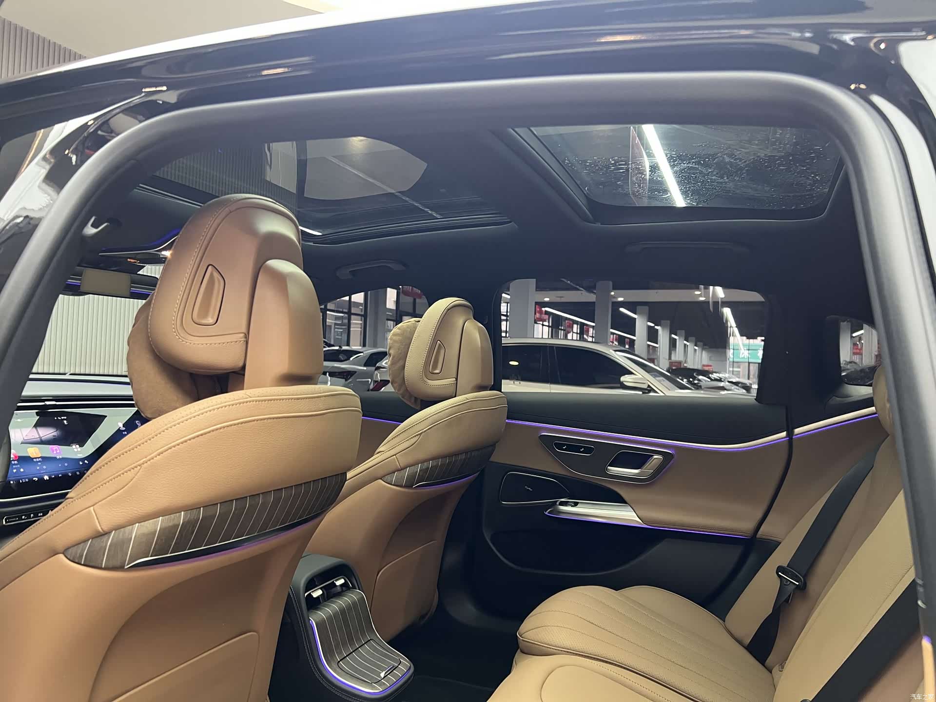Mercedes-Benz E-Class, 2025 15