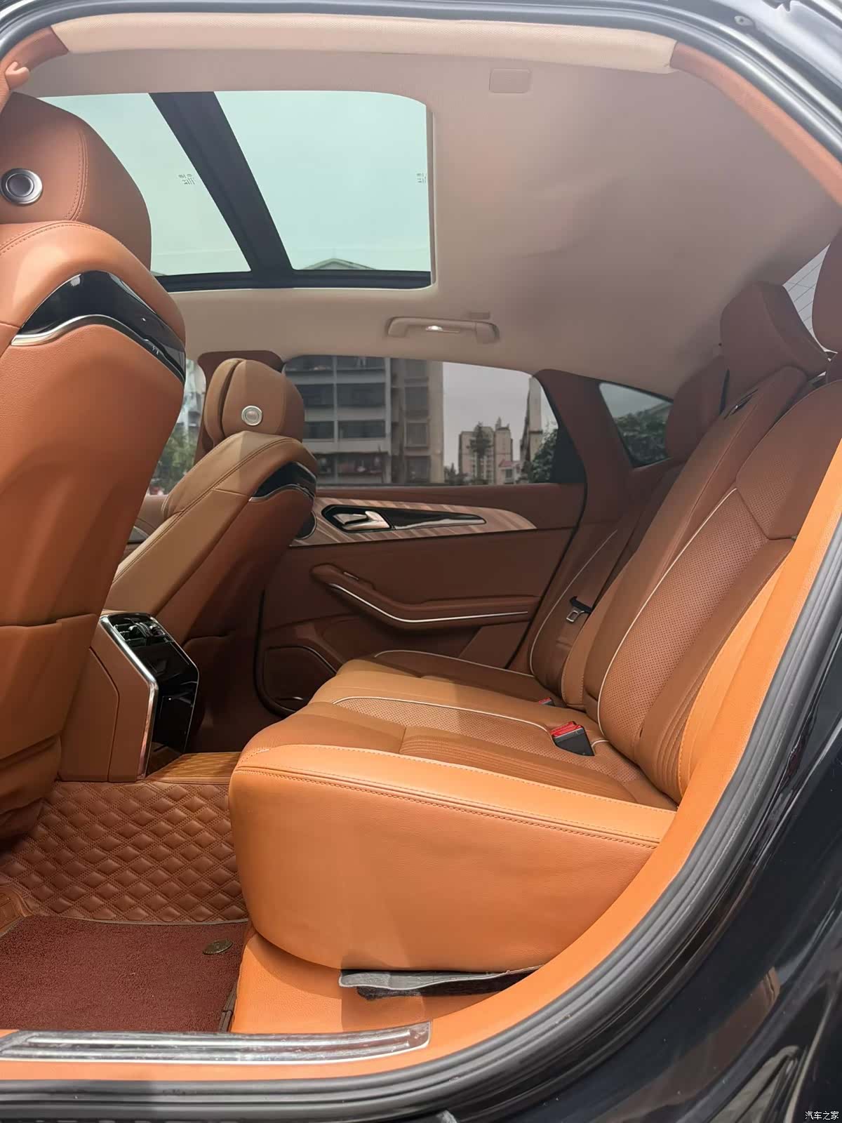 Hongqi H9, 2020 6