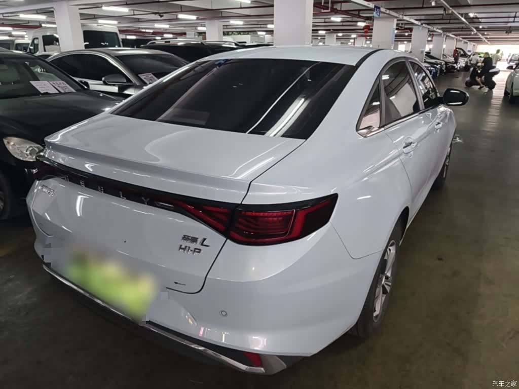 Geely Emgrand, 2023 7