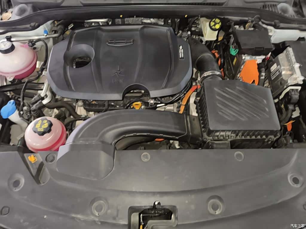 Geely Emgrand, 2023 20