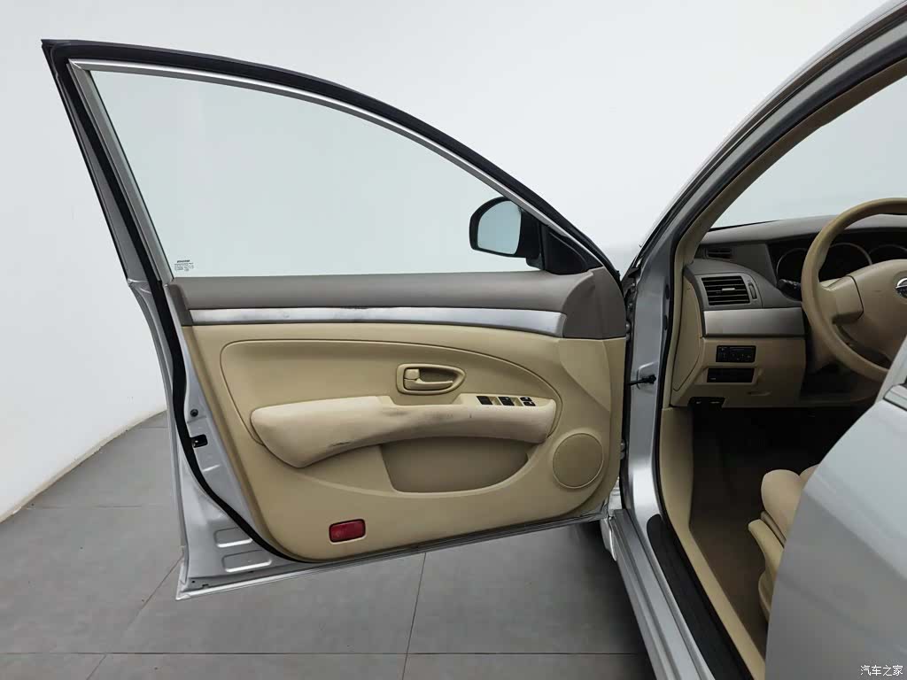 Nissan Sylphy, 2014 8