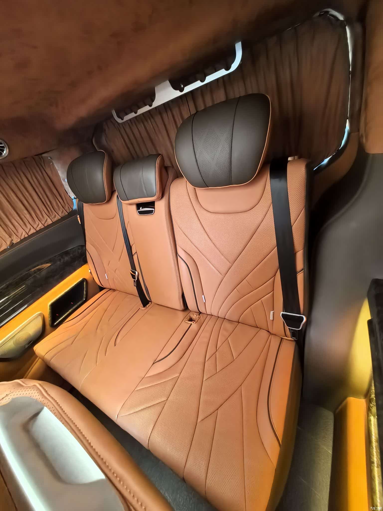 Ford Tourneo, 2023 21