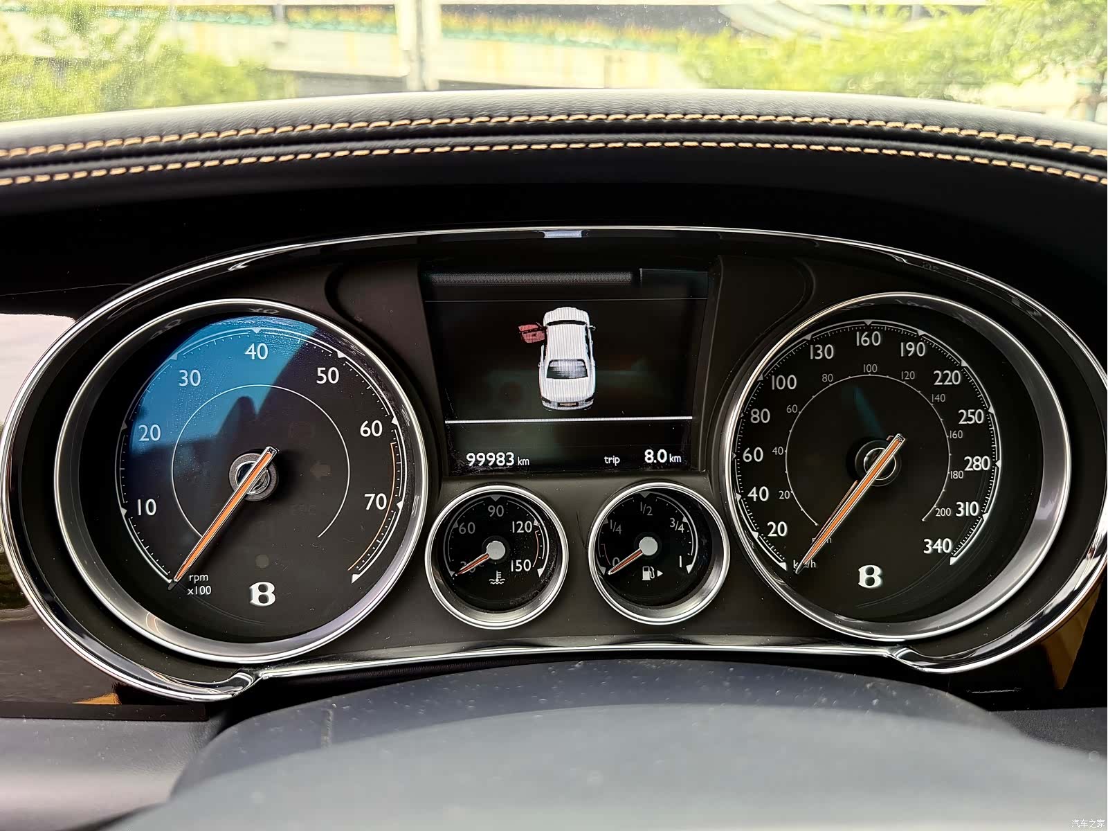 Bentley Flying Spur, 2017 10