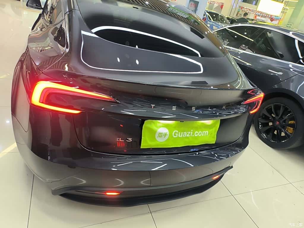 Tesla Model 3, 2024 6