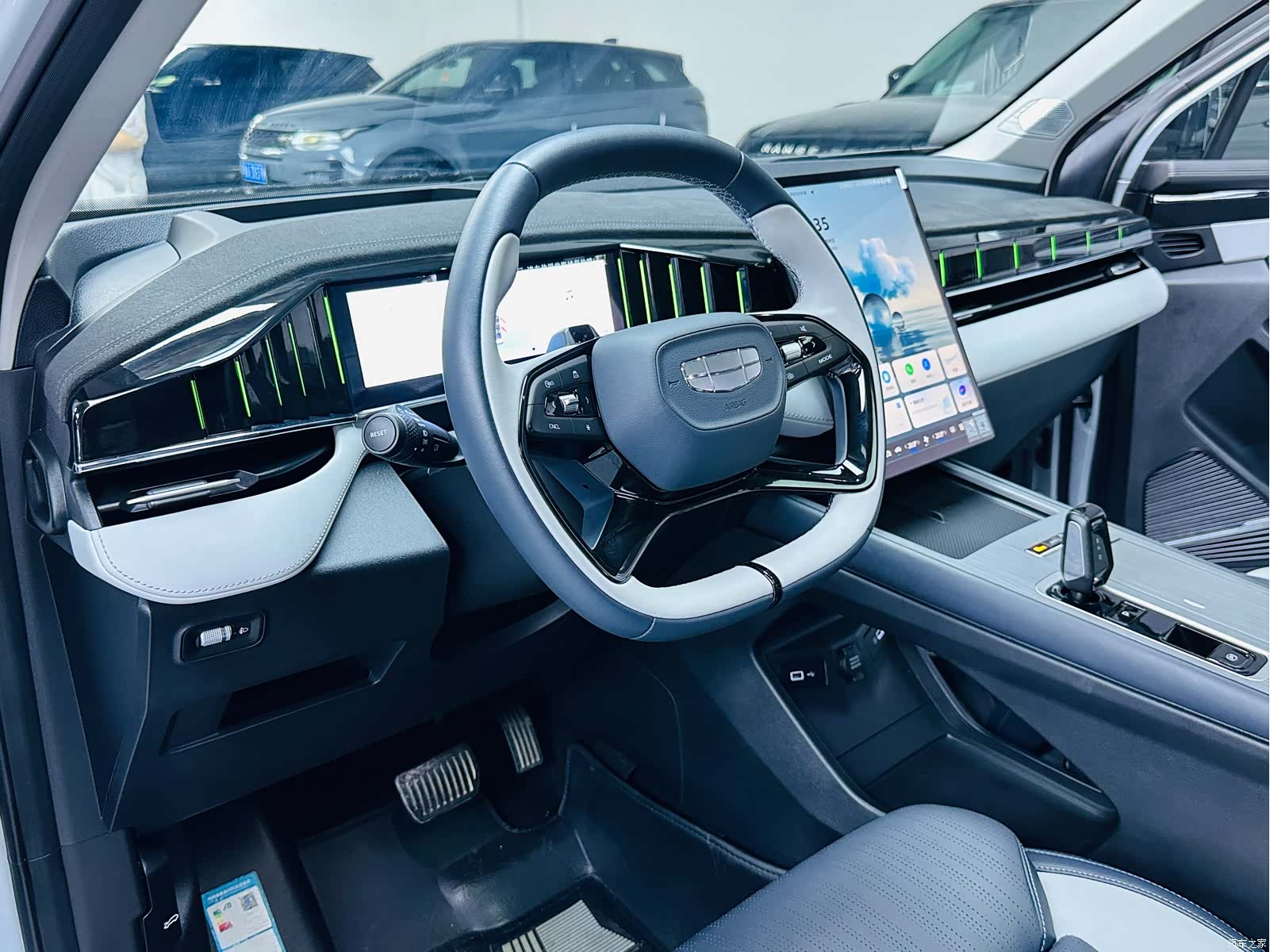 Geely Boyue, 2025 все фото