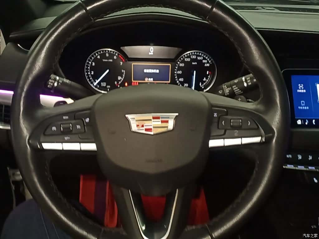 Cadillac XT4, 2021 11