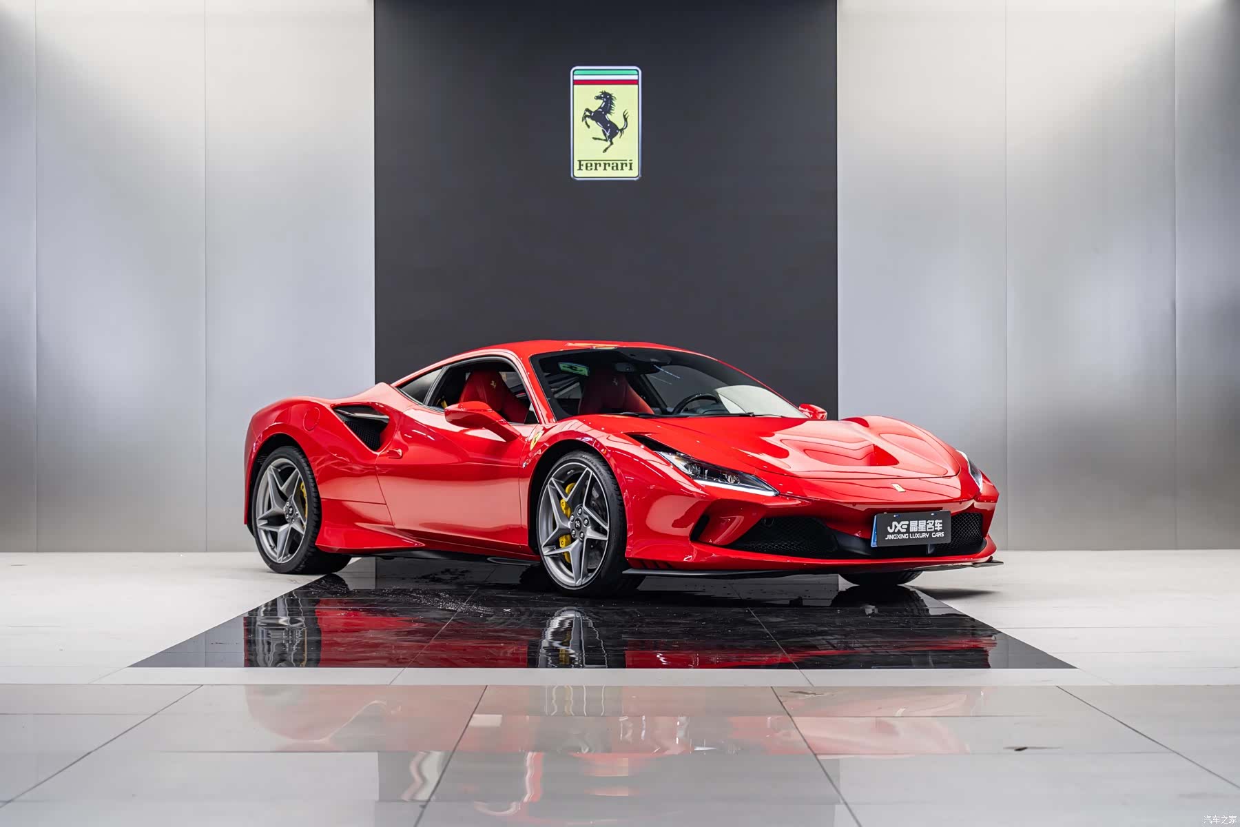 Ferrari F8, 2021 3