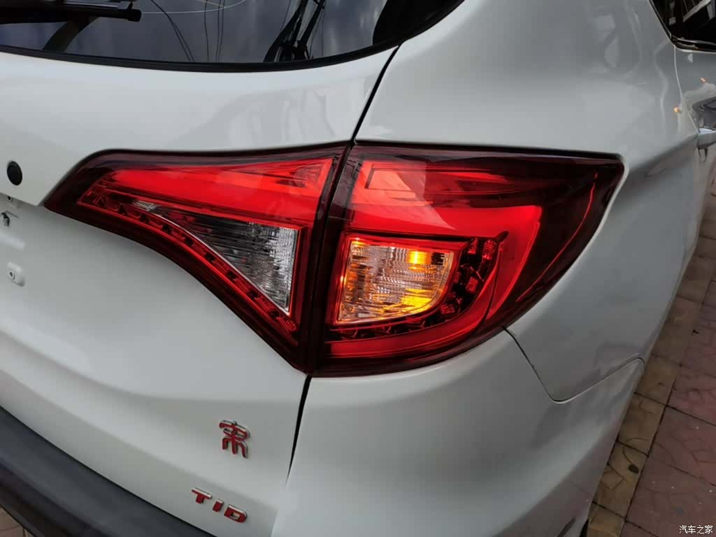 BYD Song, 2017 8