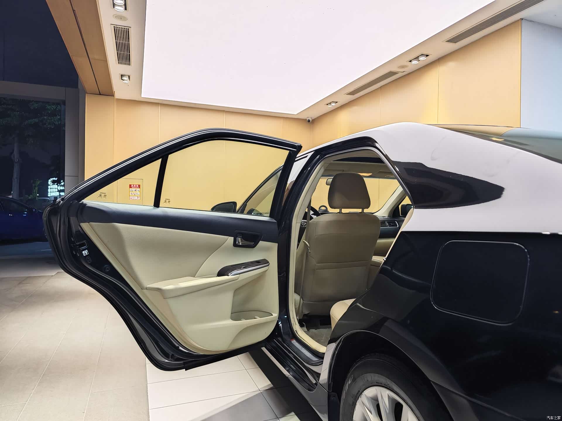 Toyota Camry, 2016 21