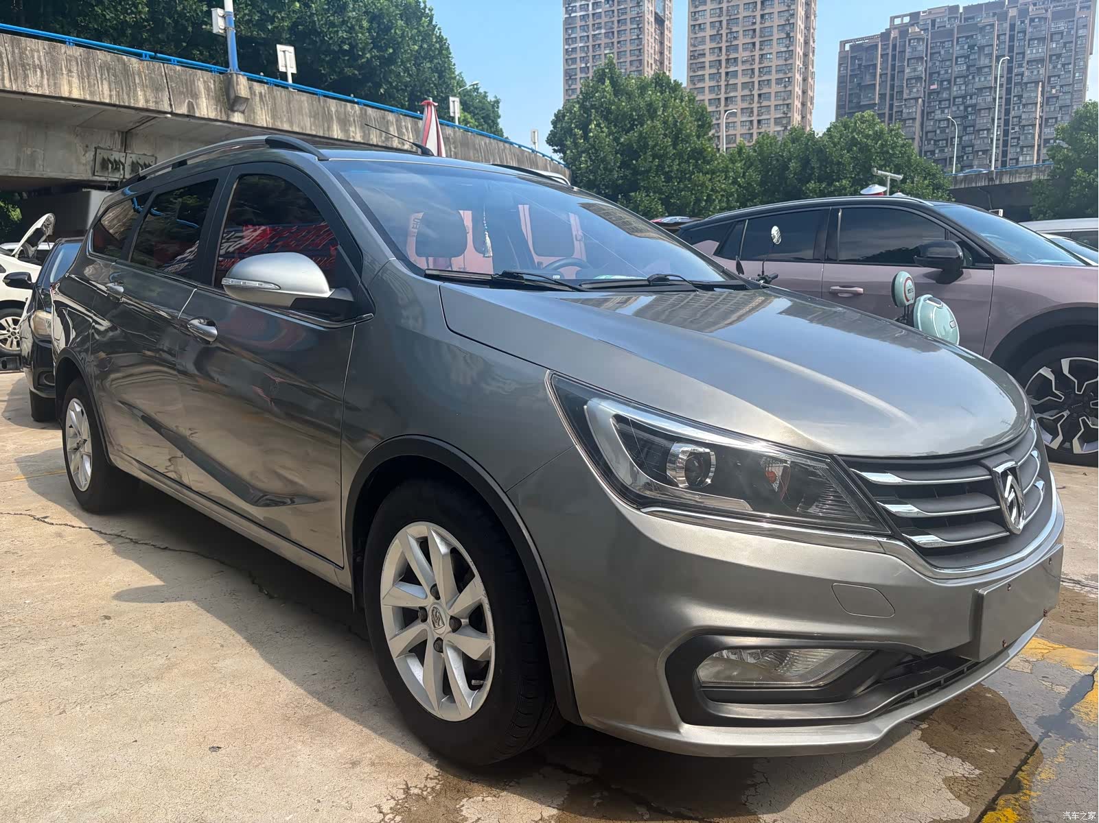 Wuling 310W, 2018 3