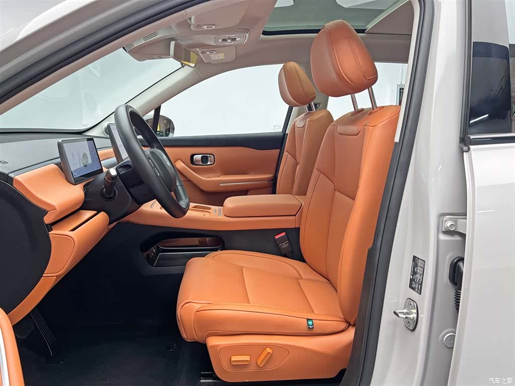 Leapmotor C10, 2025 14