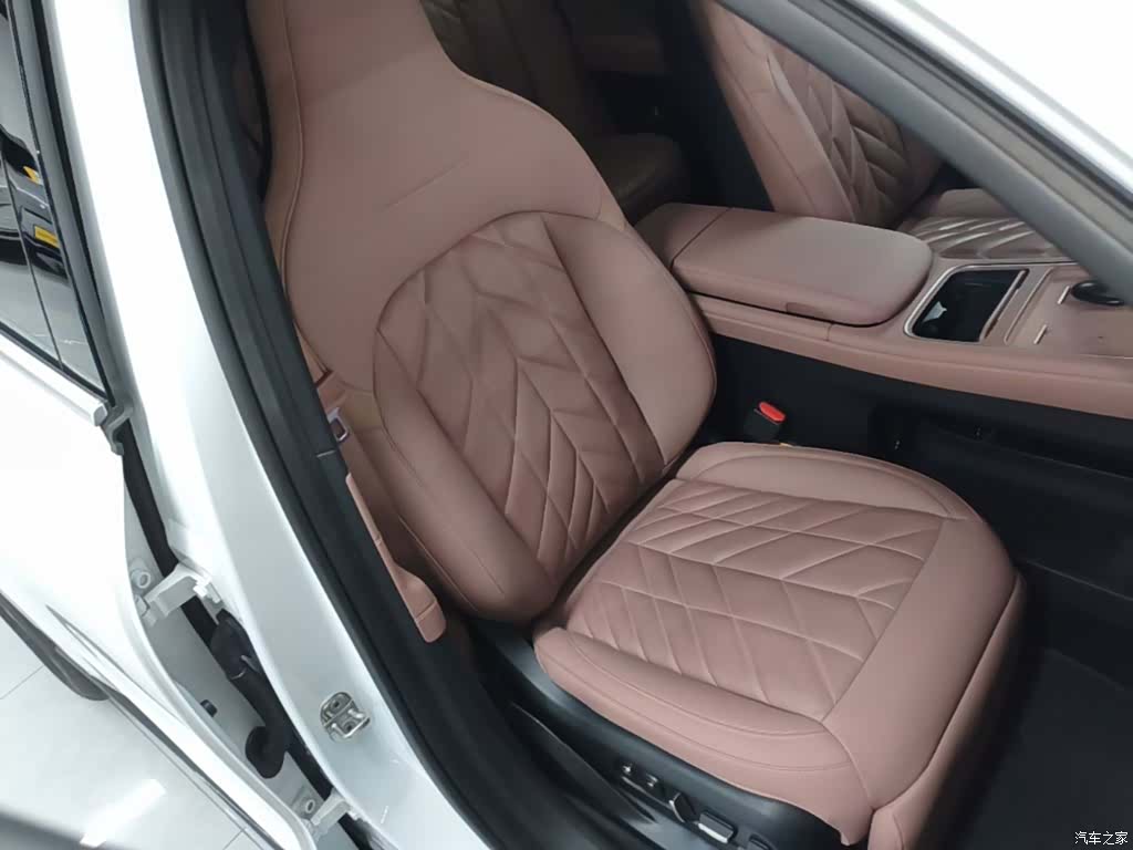 NIO EC6, 2025 25
