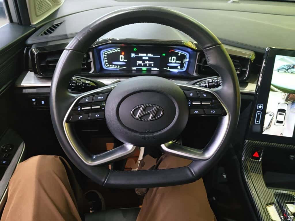 Hyundai Custo, 2022 11